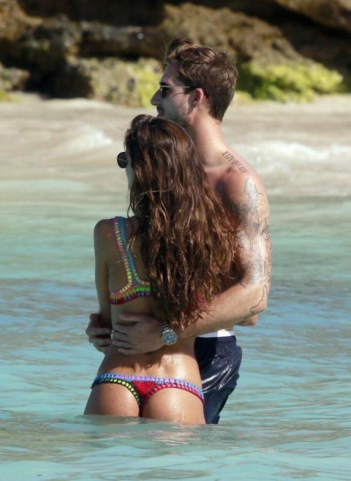 Izabel Goulart nefesleri kesiyor