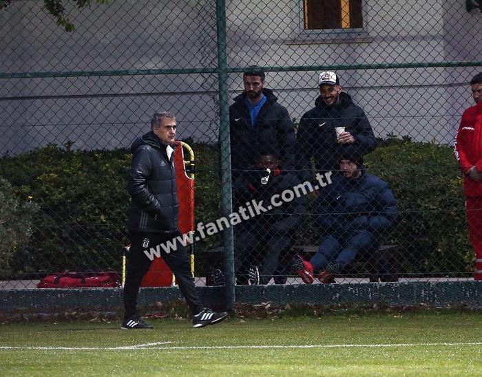 Şenol Güneş-Etoo arasında gerginlik