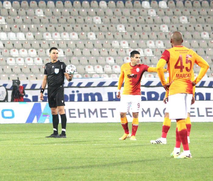 Fatih Terim çılgına döndü Erzurumspor-Galatasaray maçında dikkat çeken kare