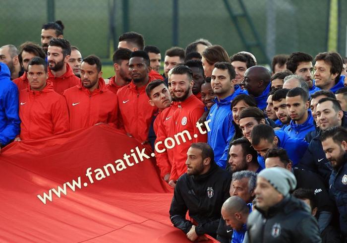 Dikkatlerden kaçmayan detay Samuel Etoo ve Şenol Güneş...