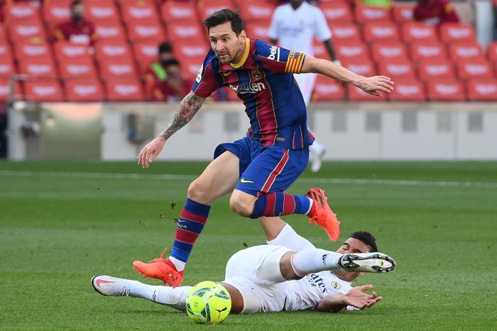 Barcelona-Real Madrid maçı nefesleri kesti El Clasicodan en özel fotoğraflar