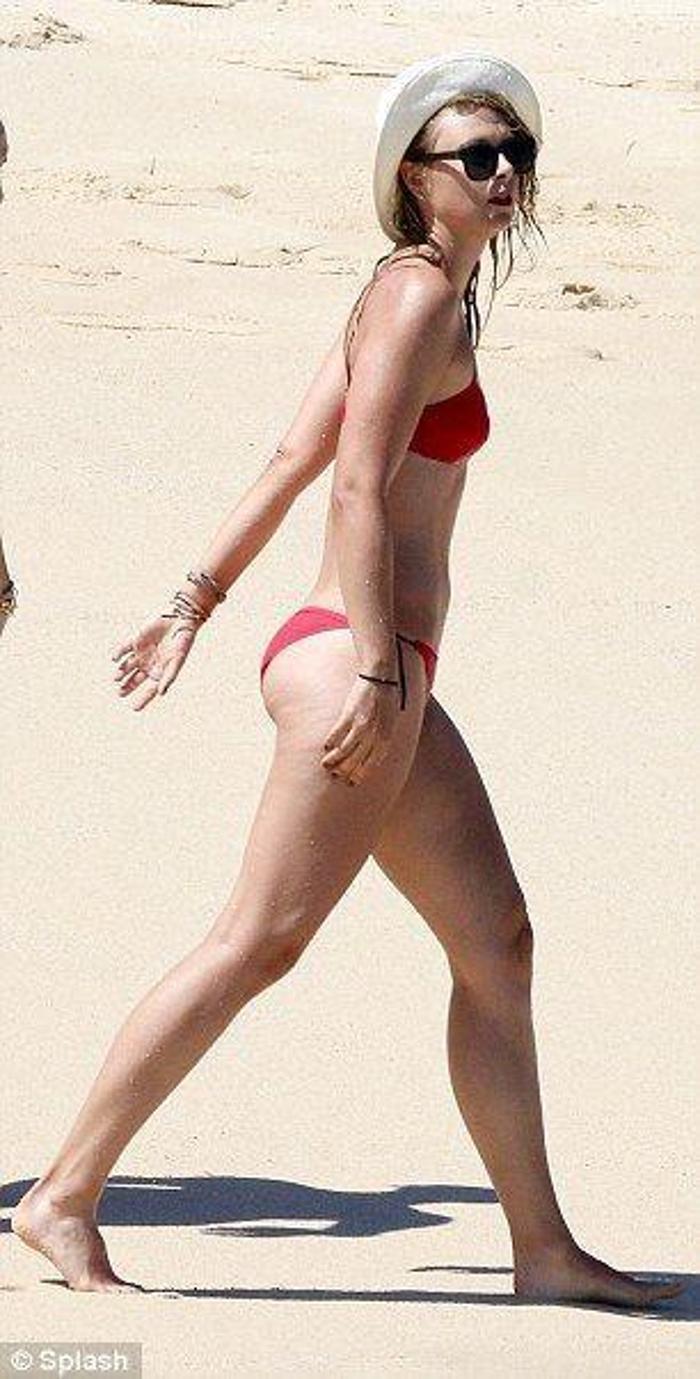 Sharapova tatilde