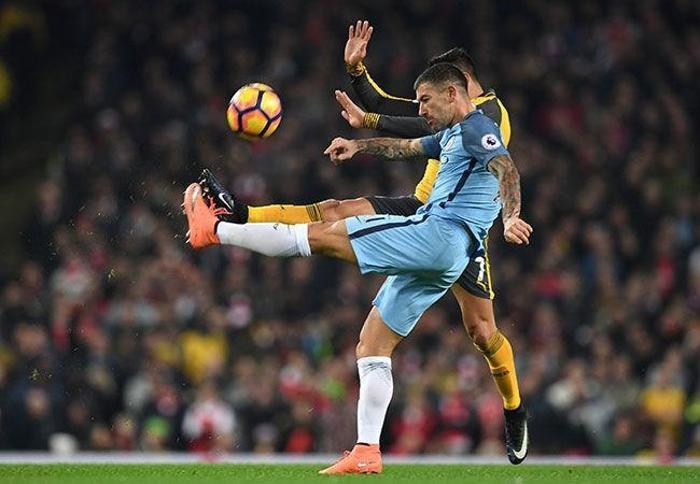 Galatasaraydan Kolarov harekâtı