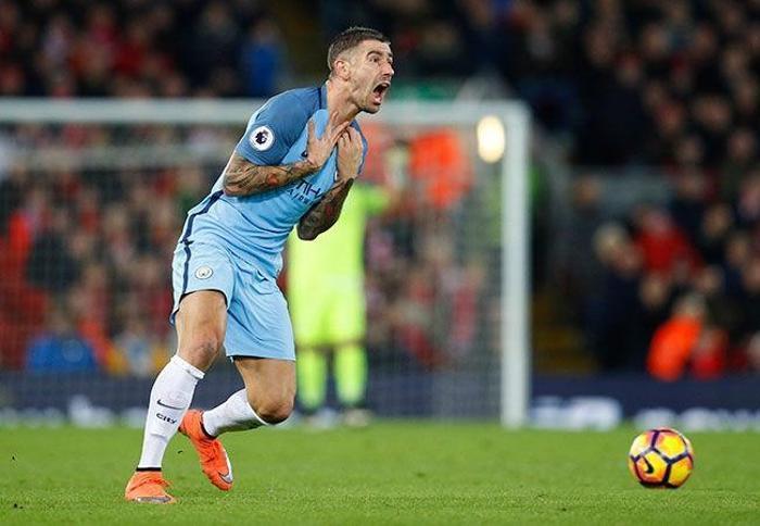 Galatasaraydan Kolarov harekâtı
