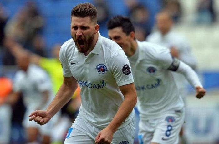 FIFA 16ya göre en iyi 40 Türk futbolcu