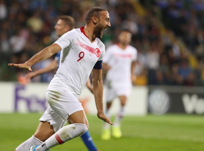 Milli Takım emin adımlarla FANATİK yazarları değerlendirdi