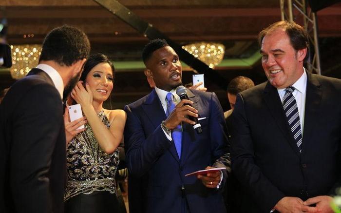 Arda Turan ve Samuel Etoo nikah şahidi oldu