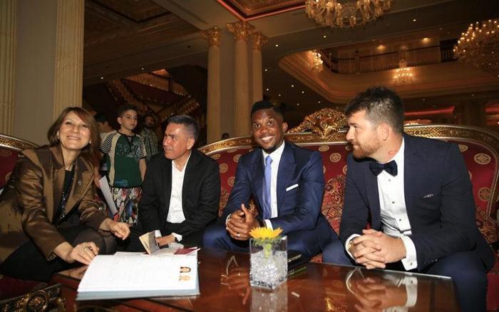 Arda Turan ve Samuel Etoo nikah şahidi oldu