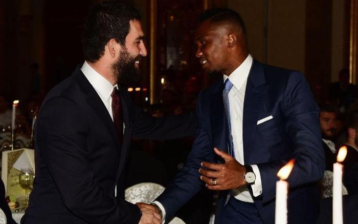 Arda Turan ve Samuel Etoo nikah şahidi oldu