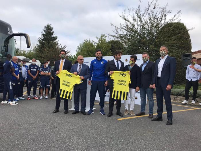 Fenerbahçenin yeni takım otobüsünde dikkat çeken detay