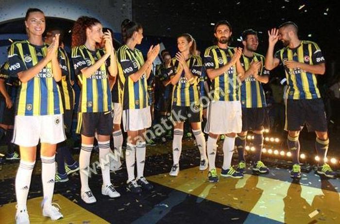 Yeni Formalar Tanıtıldı - Fenerbahçe (FB) Haberleri Spor