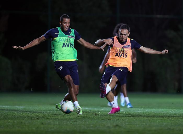 Fenerbahçede son dakika: Luiz Gustavo, Isla, Zanka...