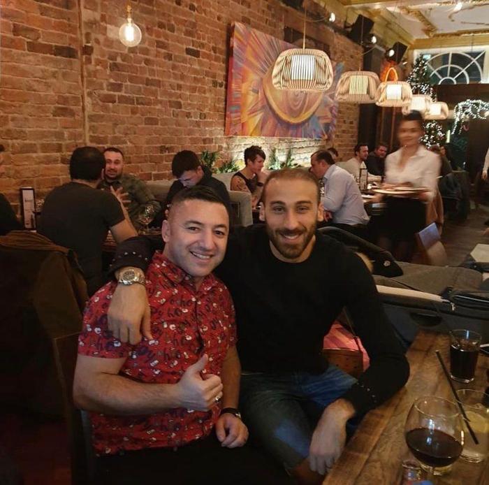 Liverpoollu futbolcuların tercihi Okan Bulutun işlettiği Macello Restoran...