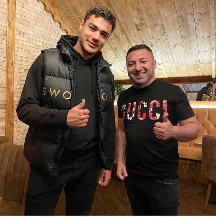 Liverpoollu futbolcuların tercihi Okan Bulutun işlettiği Macello Restoran...