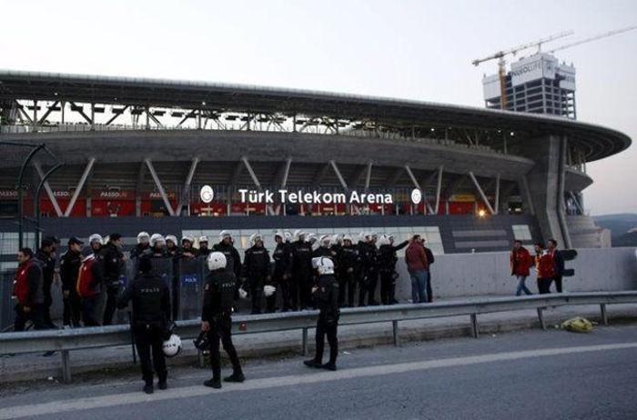 Derbi neden ertelendi
