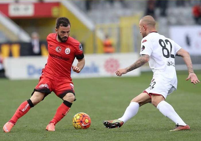 Emre Çolak