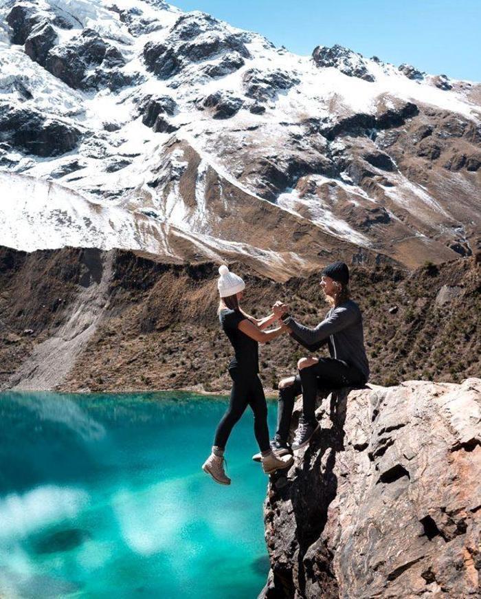 Risk tutkunu fenomen çiftin fotoğraflarına tepki yağıyor