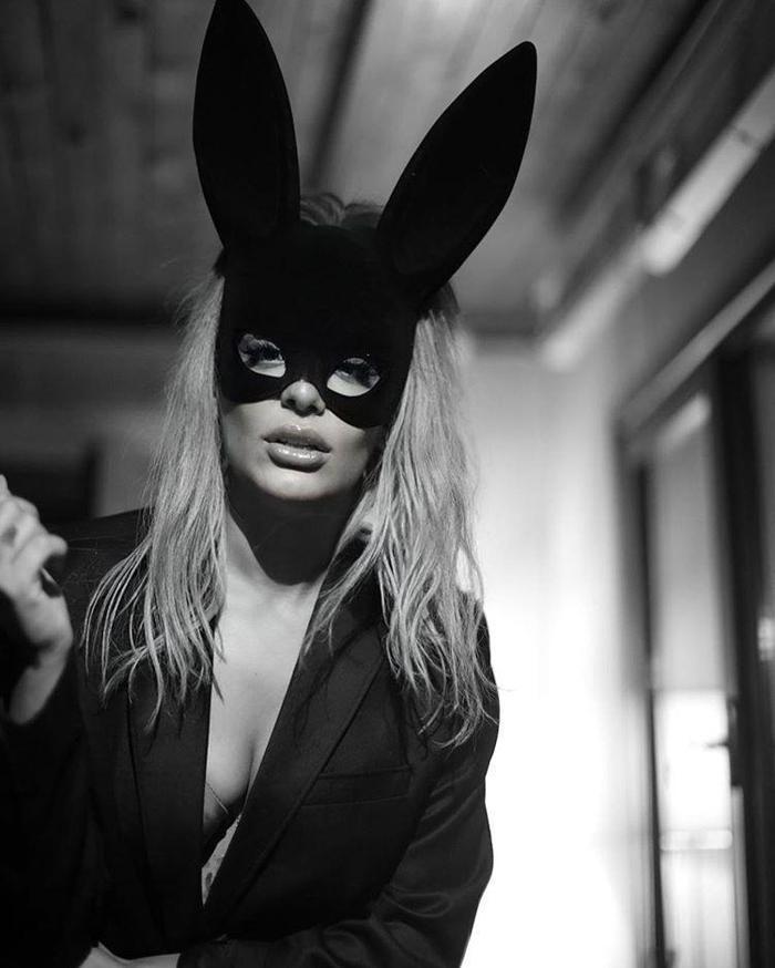 Yağmur Taktaş: Emre Mor evinde görüşme teklif etti