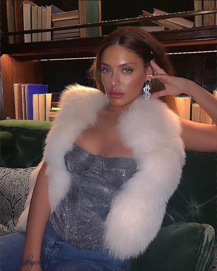 Yağmur Taktaş: Emre Mor evinde görüşme teklif etti