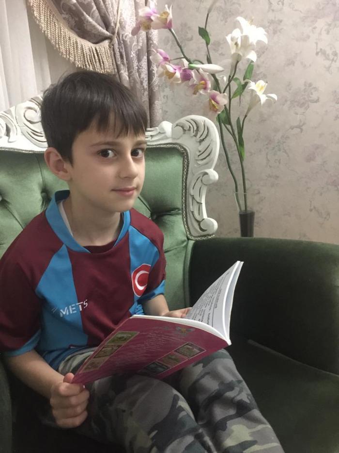 Ahmet Emir Gülay - Yaş 8