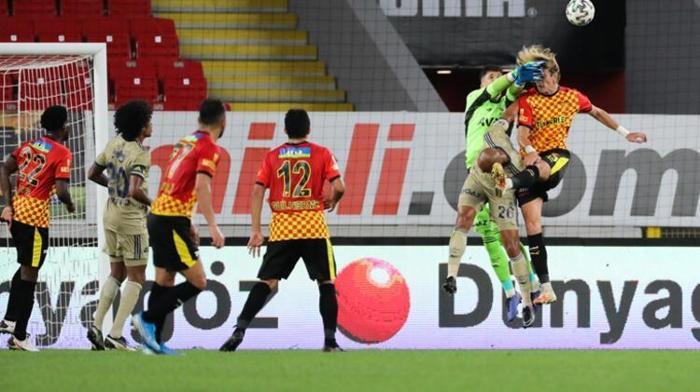 SON DAKİKA Fenerbahçeli Serdar Aziz için karar verildi
