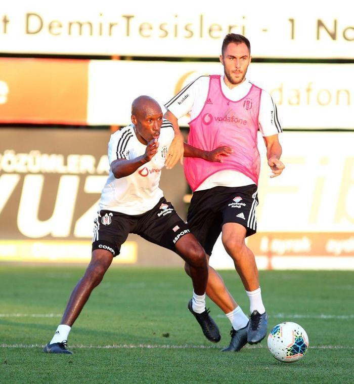 Beşiktaşta son dakika: Atiba Hutchinson müjdesi