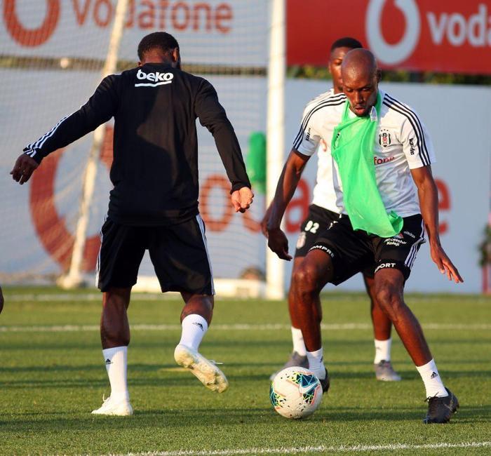Beşiktaşta son dakika: Atiba Hutchinson müjdesi