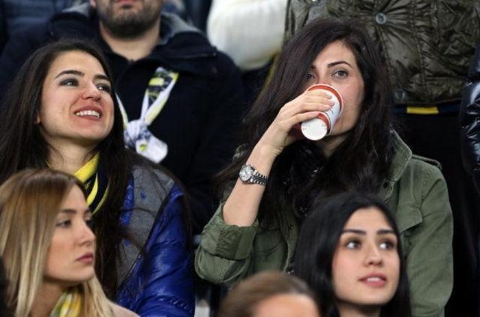 CİNSİYETE GÖRE TARAFTAR DAĞILIMI: