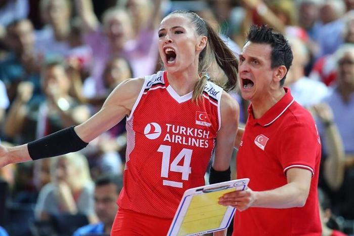 Sosyal medyaya Eda Erdem damgası