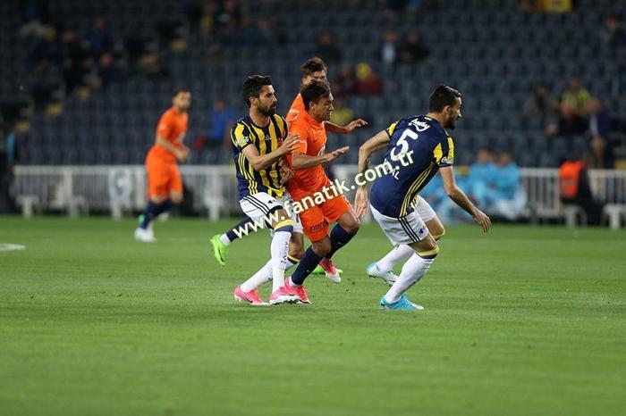 Fenerbahçe - Başakşehir maçından kareler