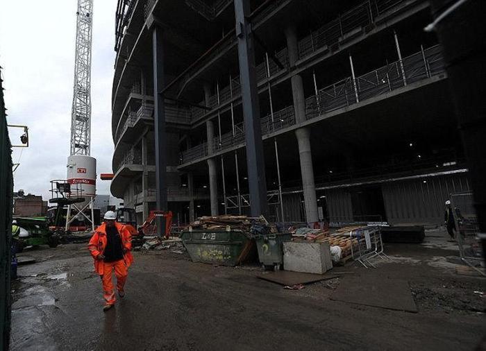 Tottenhamın stat inşaatı Manchester United galibiyetinden saatler sonra başladı