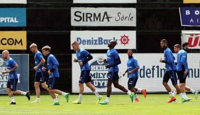Fenerbahçe idmanında Lens şov