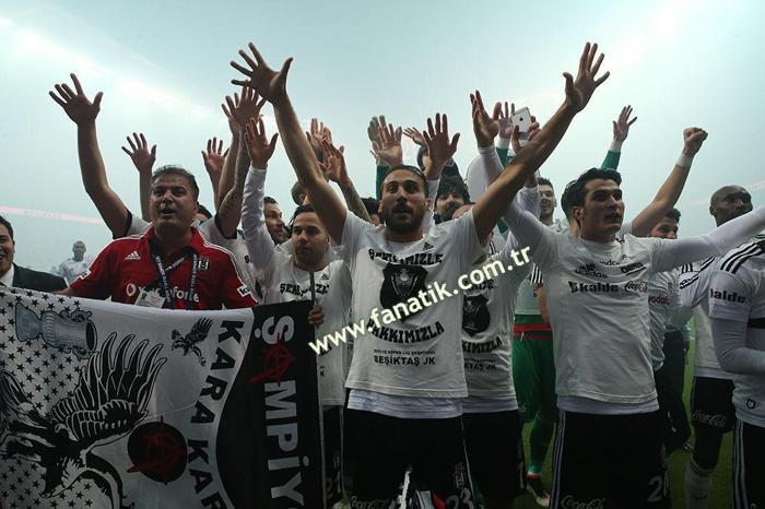 Beşiktaş geçen sene bugün şampiyon oldu