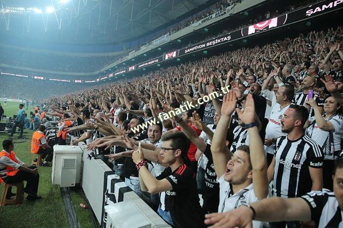Beşiktaş geçen sene bugün şampiyon oldu