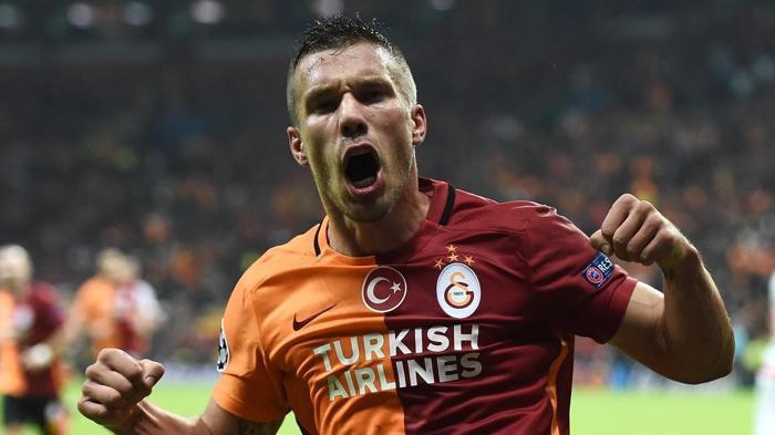 Galatasarayda dört koldan taarruz