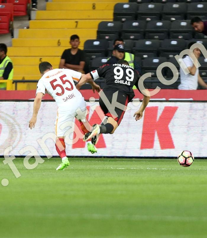 Gaziantepspor maçında Podolski-Tudor krizi