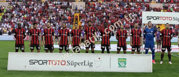 Gaziantepspor maçında Podolski-Tudor krizi