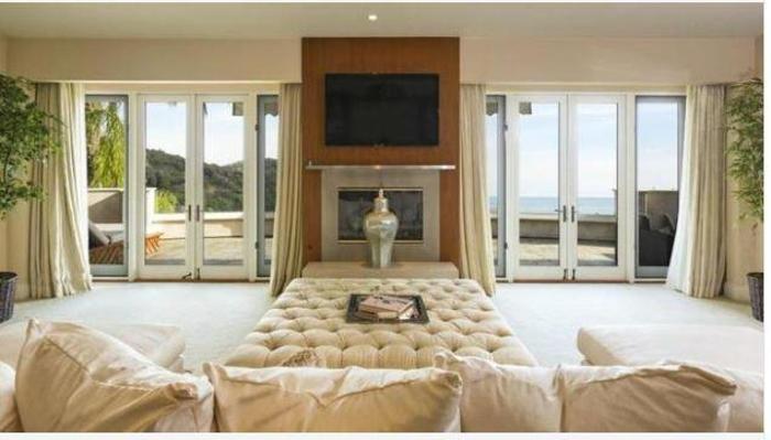 NBA yıldızının başı porno şirketiyle dertte