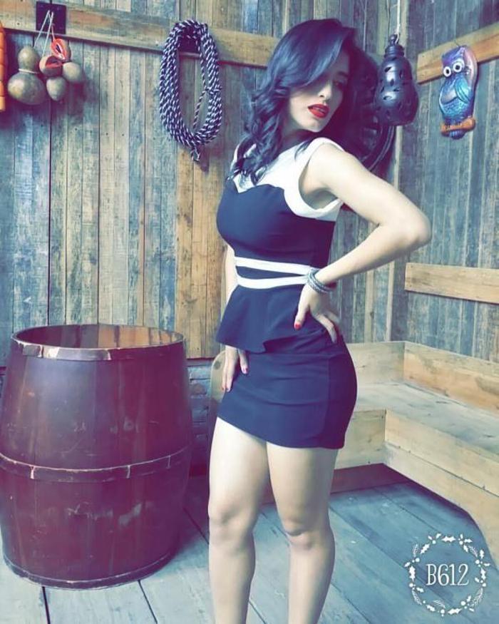 Seksi sunucu Annabella Galeano