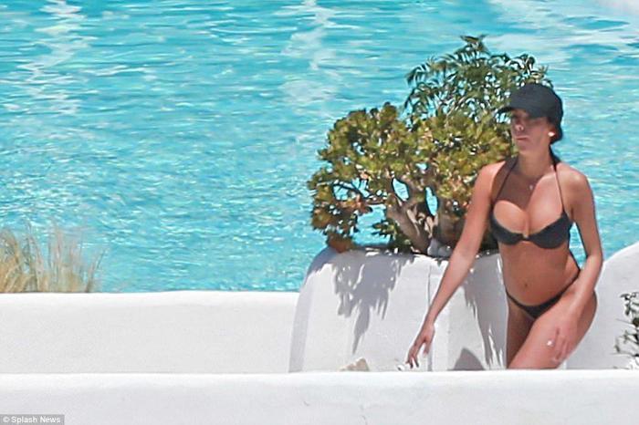 Cristiano Ronaldo sevgilisi Georgina Rodriguez tatilde