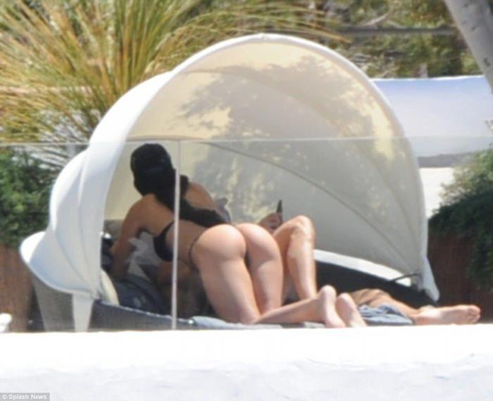 Cristiano Ronaldo sevgilisi Georgina Rodriguez tatilde