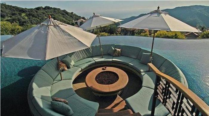 NBA yıldızının başı porno şirketiyle dertte