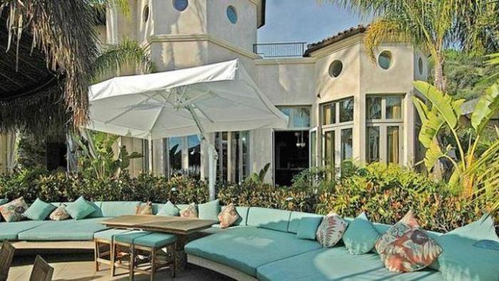 NBA yıldızının başı porno şirketiyle dertte