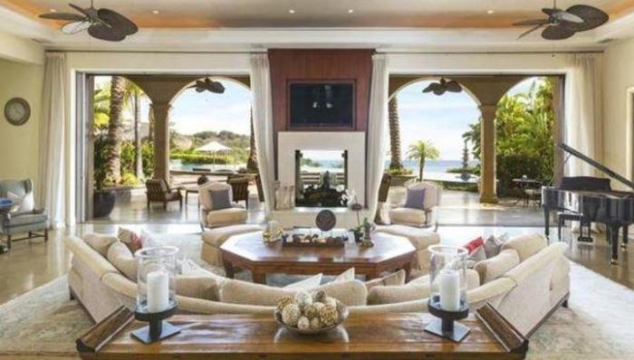 NBA yıldızının başı porno şirketiyle dertte