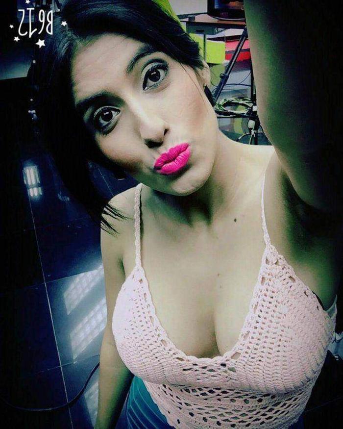 Seksi sunucu Annabella Galeano