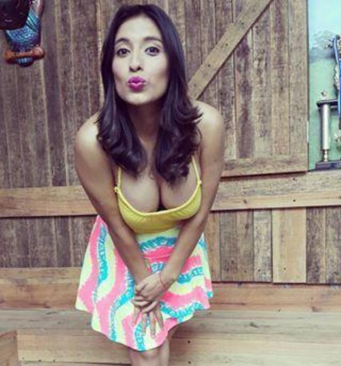 Seksi sunucu Annabella Galeano