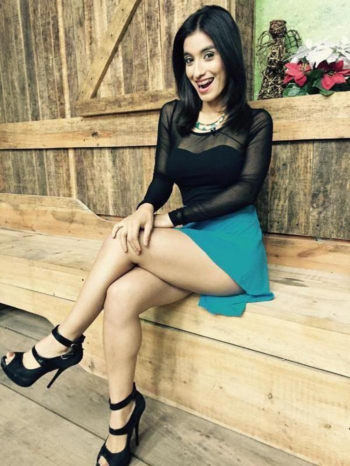 Seksi sunucu Annabella Galeano