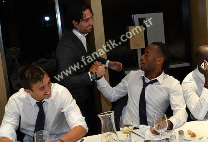 Madridden Sarı Kırmızı kareler