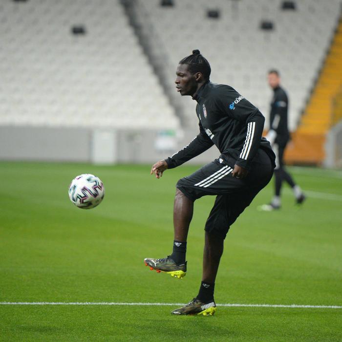 Beşiktaşta Sergen Yalçından son dakika kararı Forvette kim oynayacak