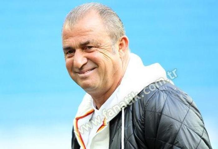 Madridden Sarı Kırmızı kareler